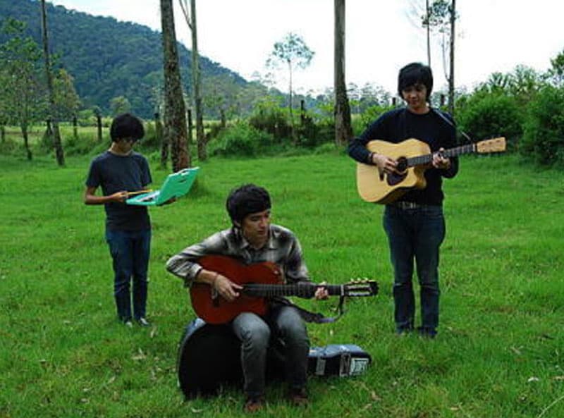 JakMusik Episode Folk, menampilkan: TTATW, Ikat Kepala, dan “mungkin juga kamu” :)